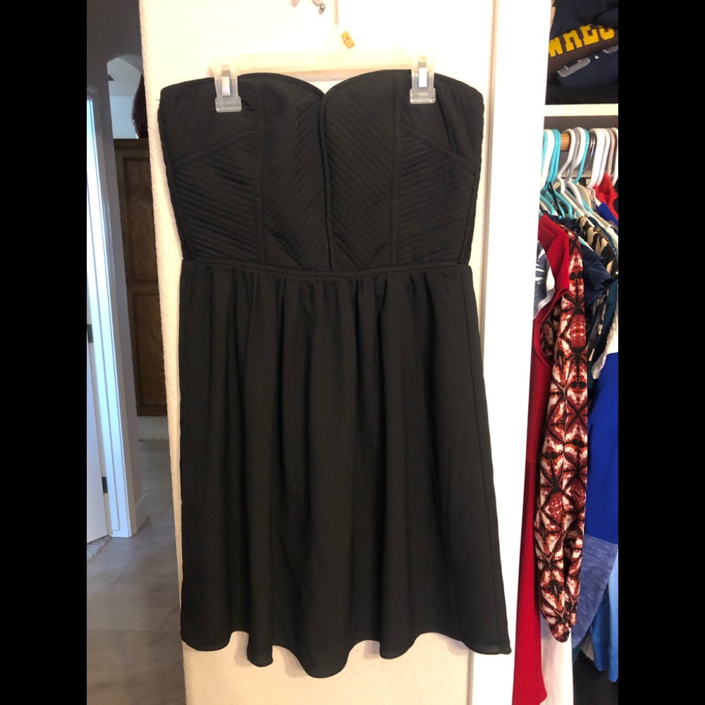 Black strapless dress